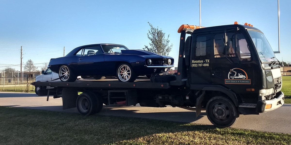Classic-vehicle-towing-houston